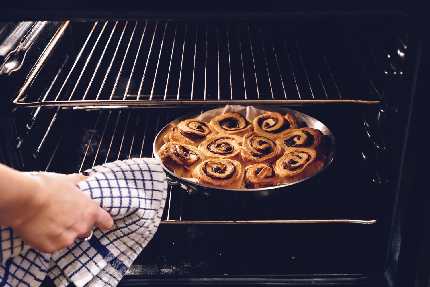 Jak umyć piekarnik z tłuszczu
