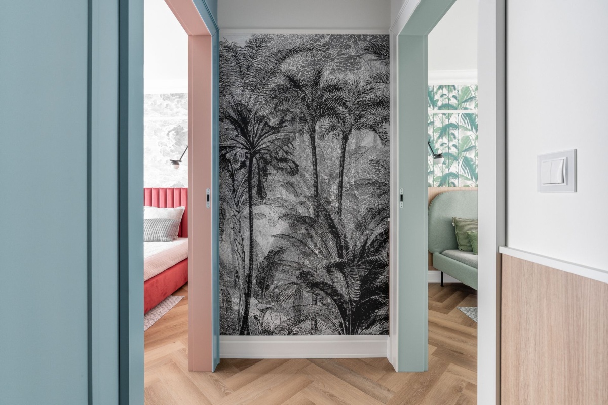 niebieska sciana detale mieszkanie