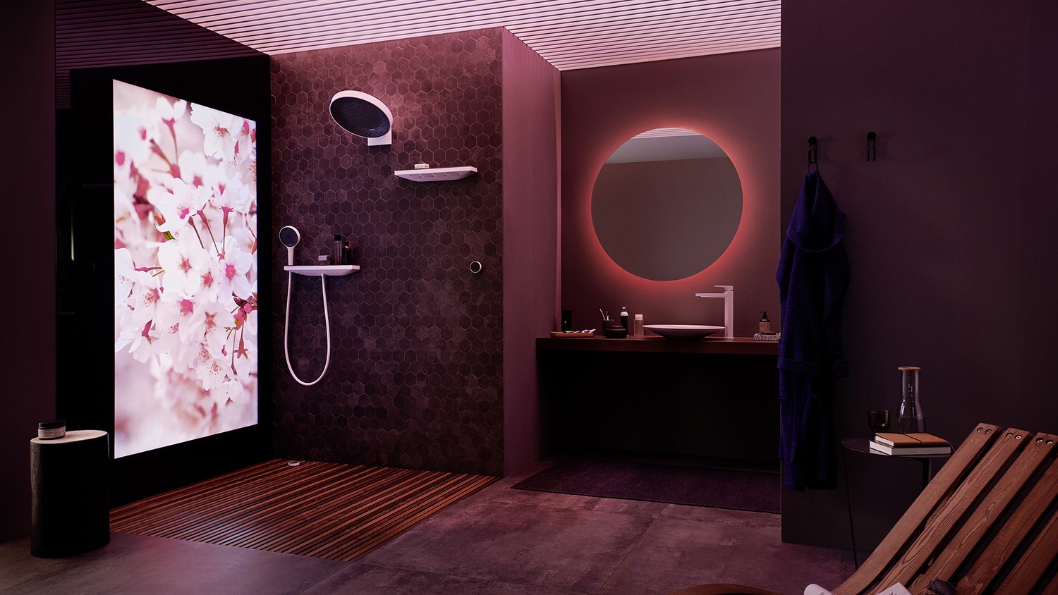 Nastrojowa łazienka z deszczownicą i lustrem LED fot. Hansgrohe