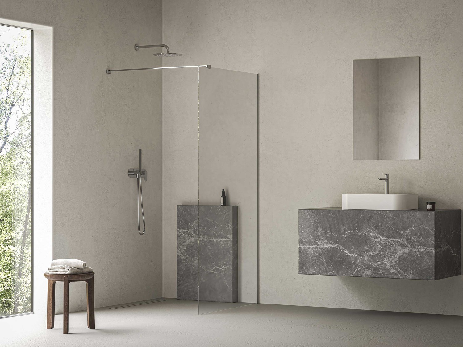 Minimalistyczna łazienka z walk-in i marmurem, fot. Ravak