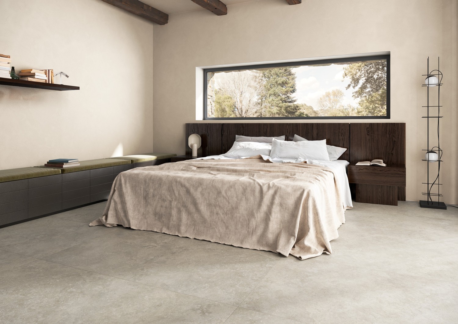 Organiczna sypialnia z drewnem i beżową płytką. fot. Marazzi