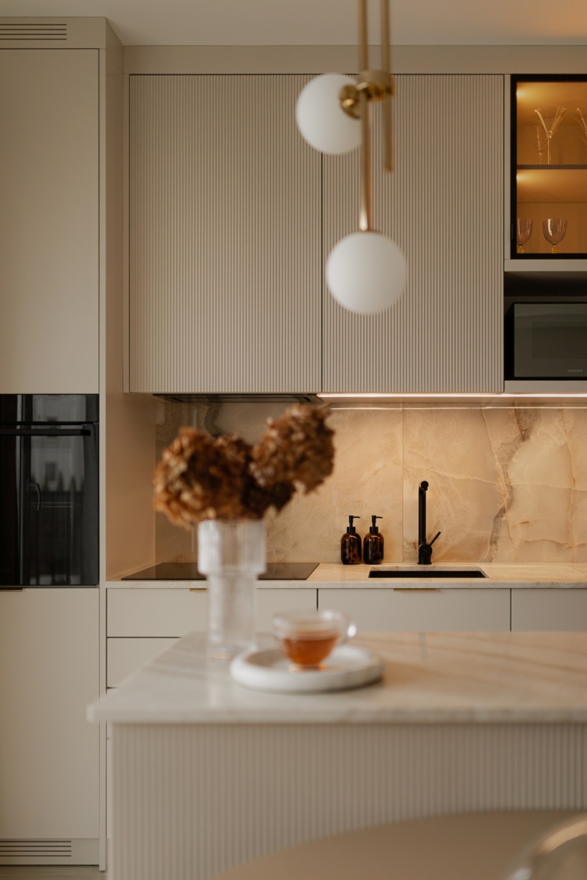 Materiały prasowe, projekt i realizacja: Agata Piltz, zdjęcia: Jakub Nanowski Perspektywa