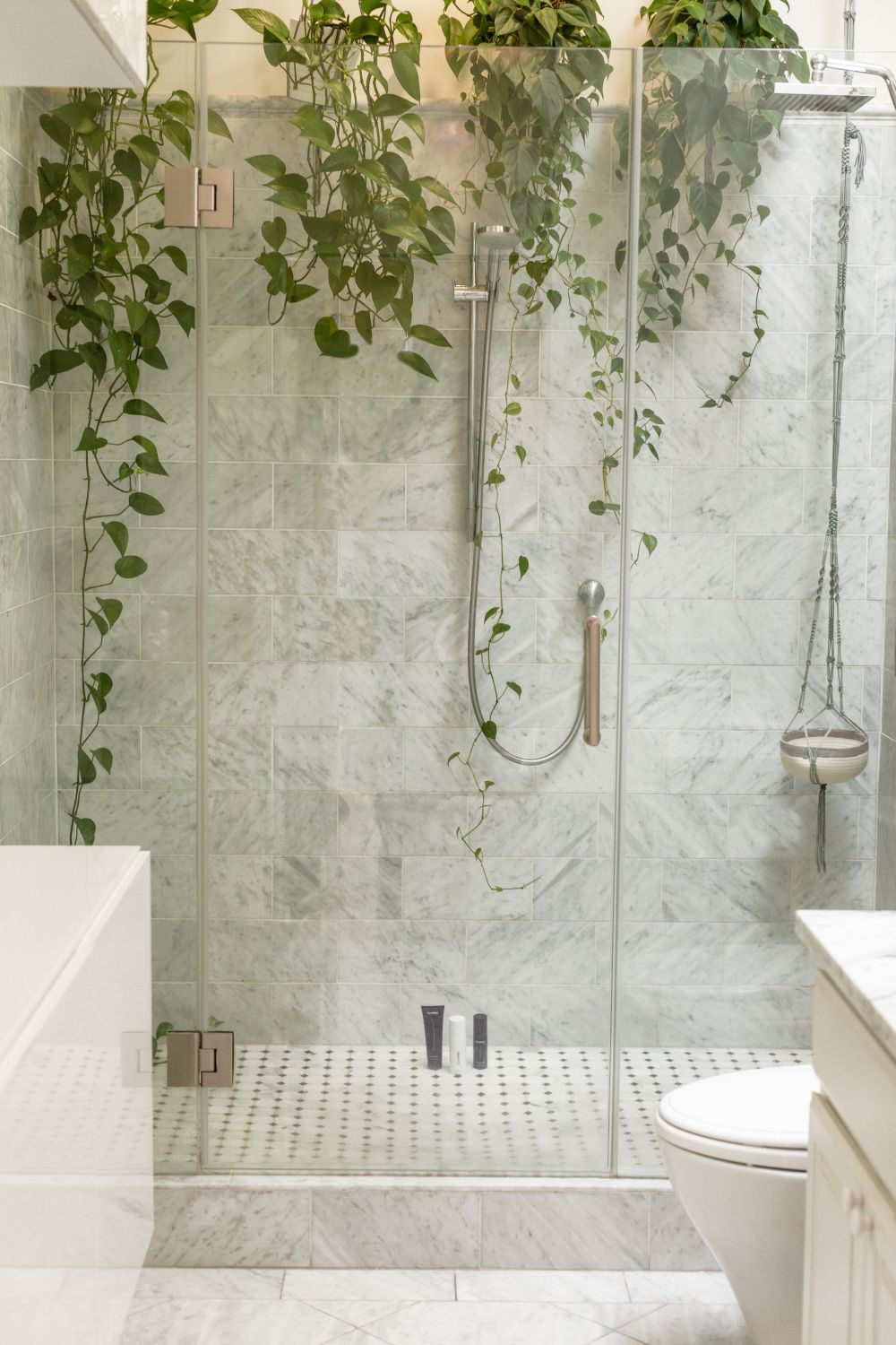 styl nowojorski prysznic, jaka kabina do łazienki nowojorskiej, drzwi prysznicowe w stylu nowojorskim