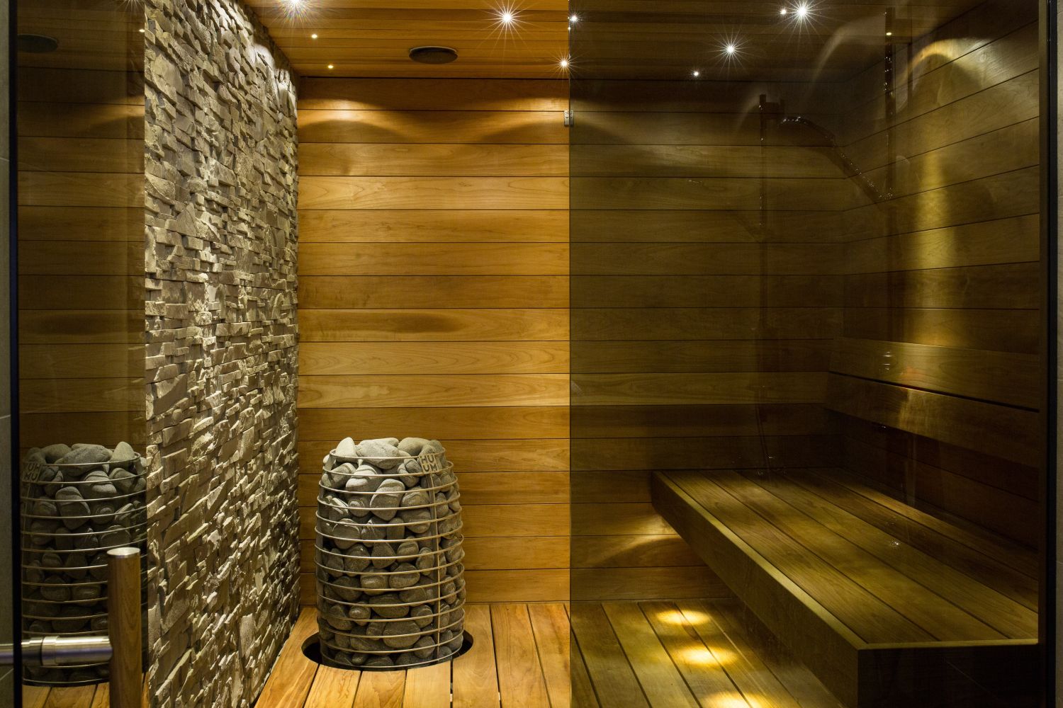  sauna w małej łazience 