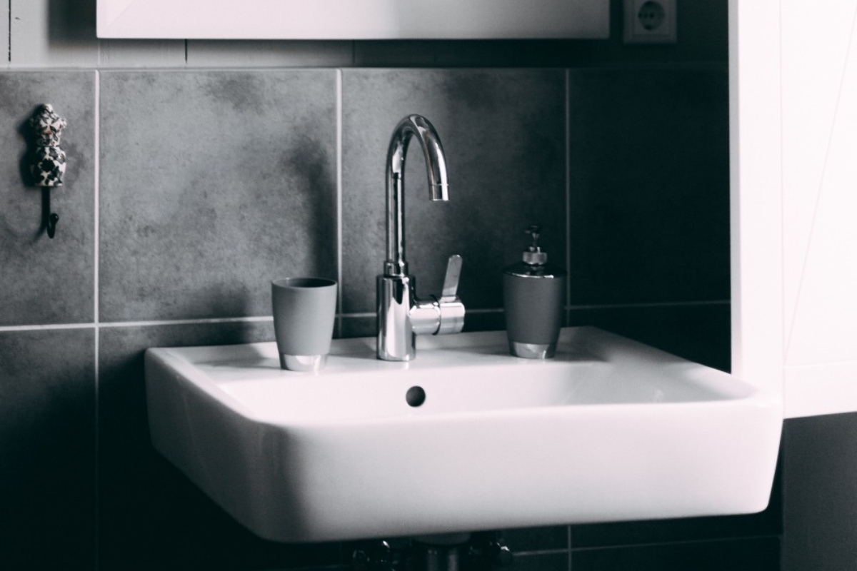 wymiar umywalki, głębokość umywalki, jaką umywalkę wybrać