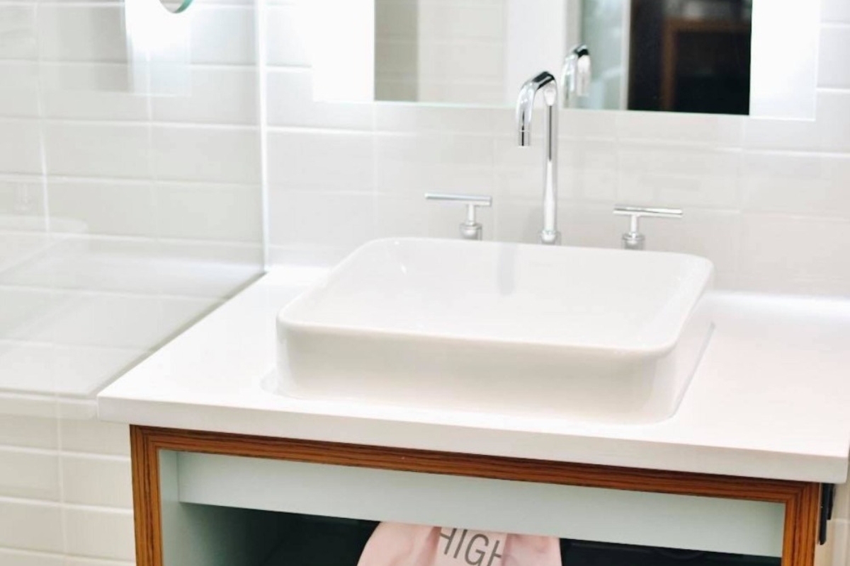 jak wysoko umywalka nablatowa, na jakiej wysokości umywalka nablatowa, wysokość szafki do umywalki nablatowej