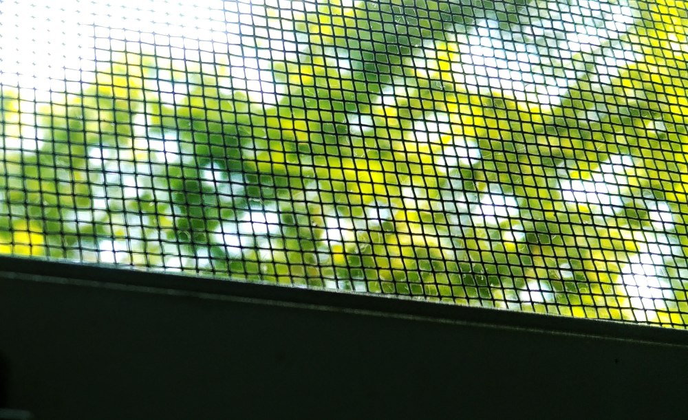 moskitiera do okna, siatka przeciw komarom, siatka na okno przeciw komarom