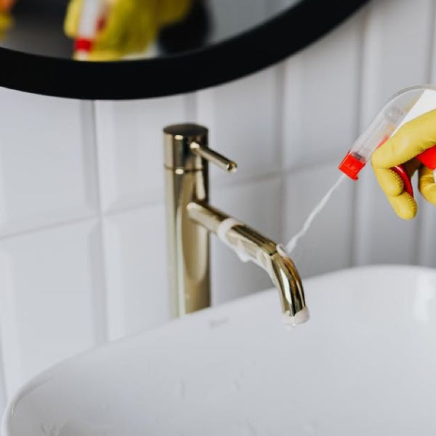 Zawsze czysta łazienka — jak i czym czyścić łazienkę?