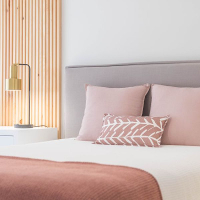 Ciekawe pomysły na zagłówek do łóżka – zobacz, jak w prosty sposób odmienisz wnętrze!